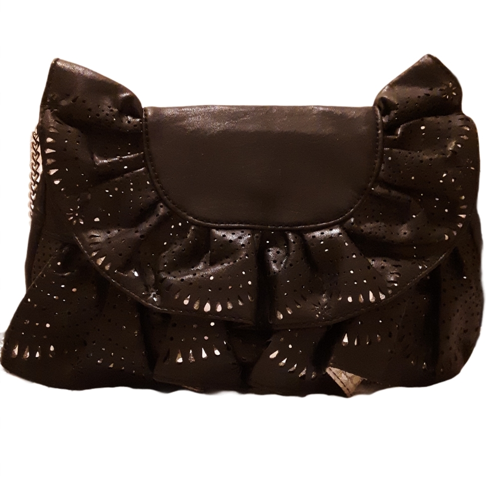 Free w/ Bundle  Daisy Fuentes Crossbody Purse NWT